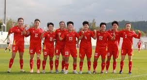 [图]莱奥破门阿莱格里染红 米兰1-0拉齐奥联赛12轮不败